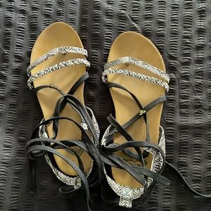 Roxy size 8 sandals